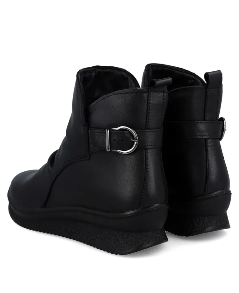 Botines negros con cuña Imac 206180