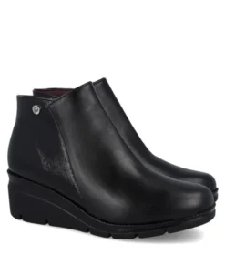 Botines negros con cuña Pitillos 11536