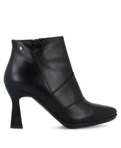Botines negros de piel Desireé Saga 6