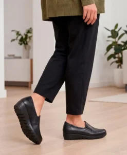 Mocasines de piel con cuña baja Pitillos 107