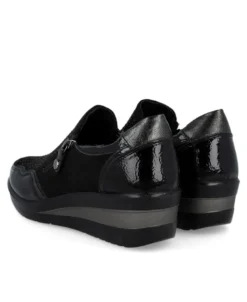 Mocasines negros casual con cuña Amarpies 29385
