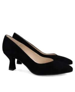 Zapato de salón negro de piel de ante Kissia 742