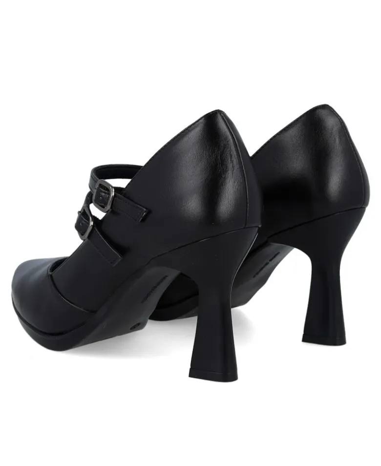 Zapato negro con hebillas Desireé Saga 9