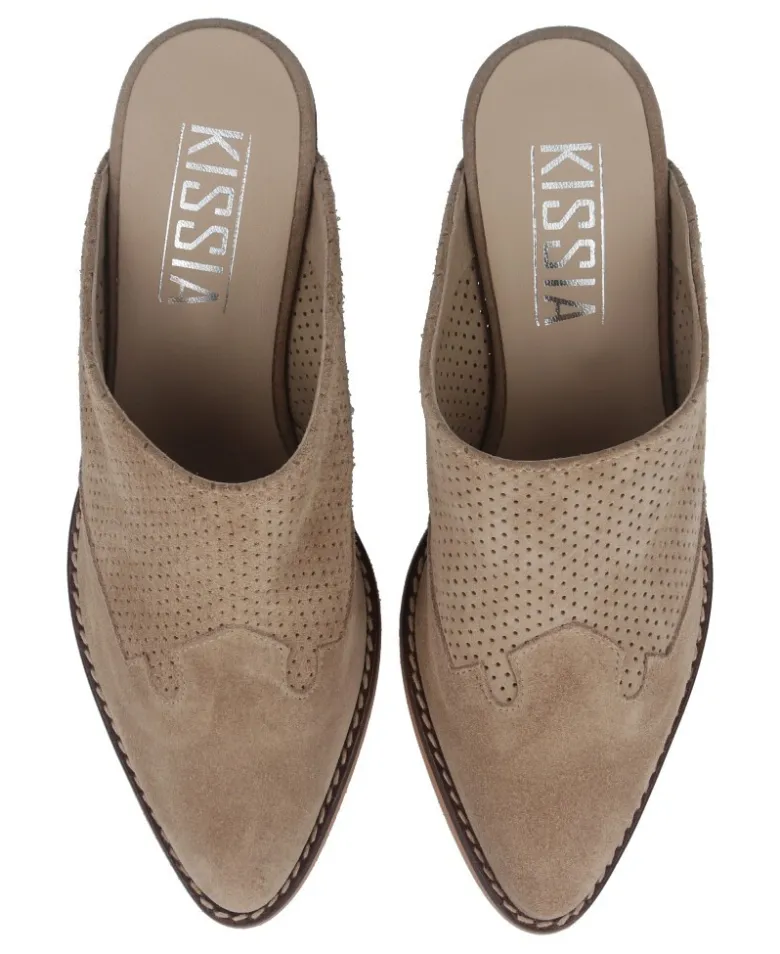 Zuecos para mujer de piel taupe Kissia 420